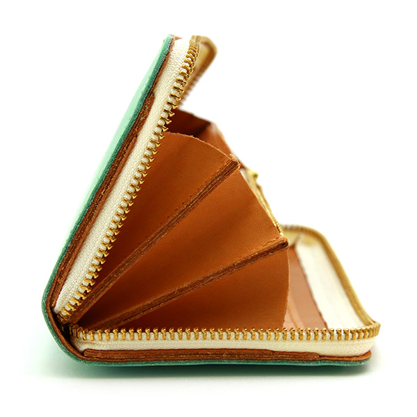 グロット』(全5色)MAINE/収納豊富＆通帳が入る！機能的な長財布