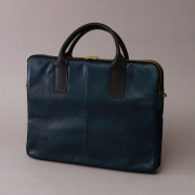 日本製 JRA 公認 品質保証パイソン本革書類バックA4可能ビジネスバック