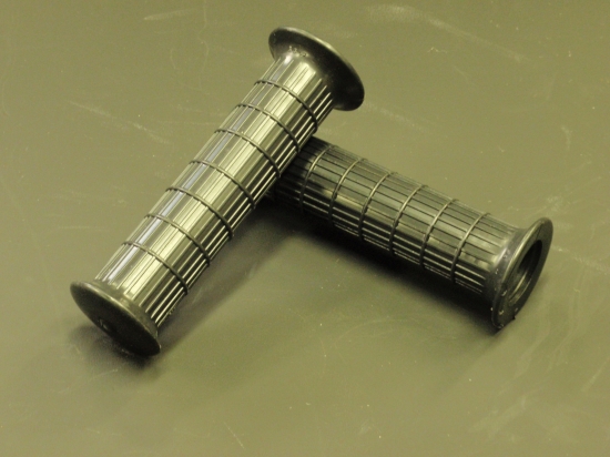 純正　ＣＢ４００Ｆグリップセット