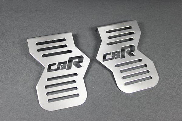 ＣＢＲ４００Ｆ ロゴイリ メッキ キャブサイド カバー（ＣＢＲロゴ）