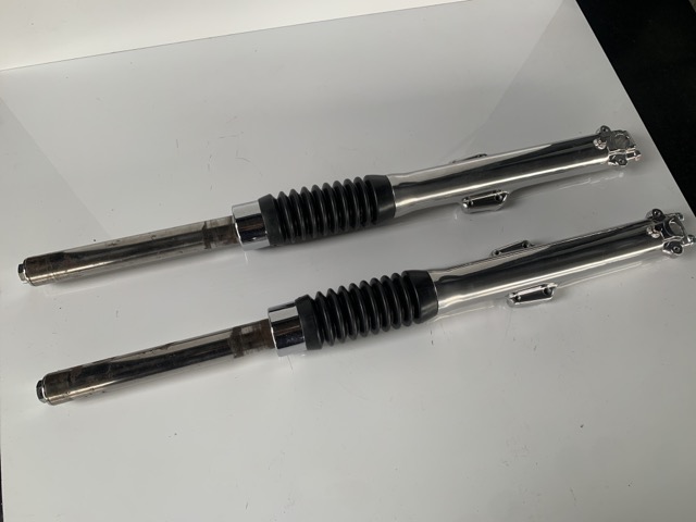 SUZUKI GT550  フロントフォーク 左右