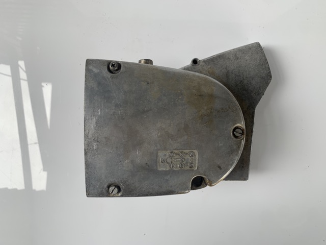 SUZUKI GT380  スプロケットカバー