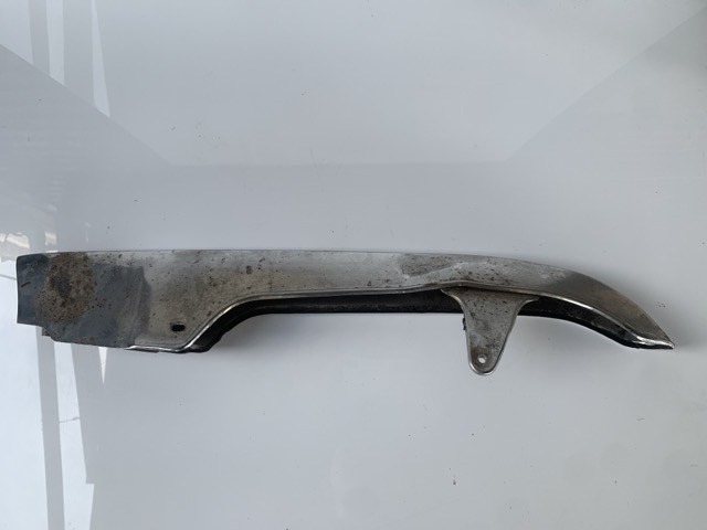 SUZUKI GT380  チェーンケース