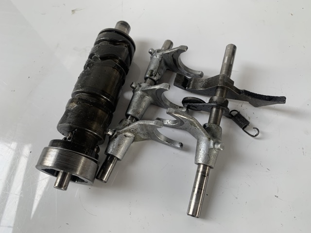 SUZUKI GT380  シフトドラム