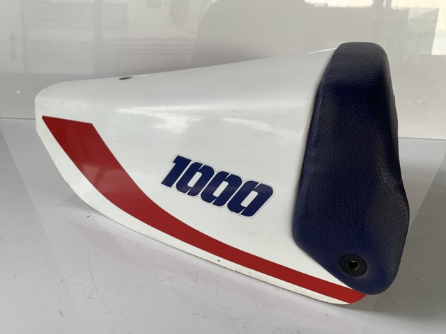 HONDA VF1000F  シングル テールカウル