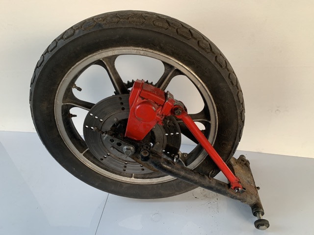 KAWASAKI Z400FX.Z500FX.Z550FX  リアホイールセット