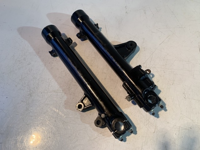 HONDA CBR400F  ボトムケース