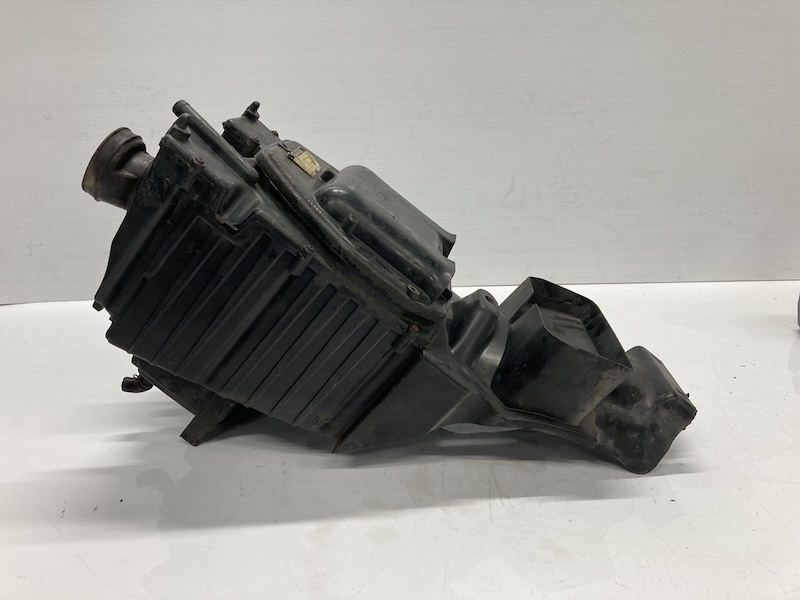 HONDA ホーク2  エアークリーナーボックス