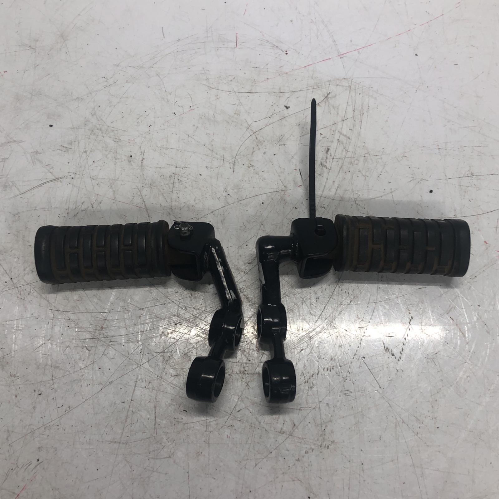 KAWASAKI Z1　KZ900　KZ1000 フロントステップ左右 カワサキ