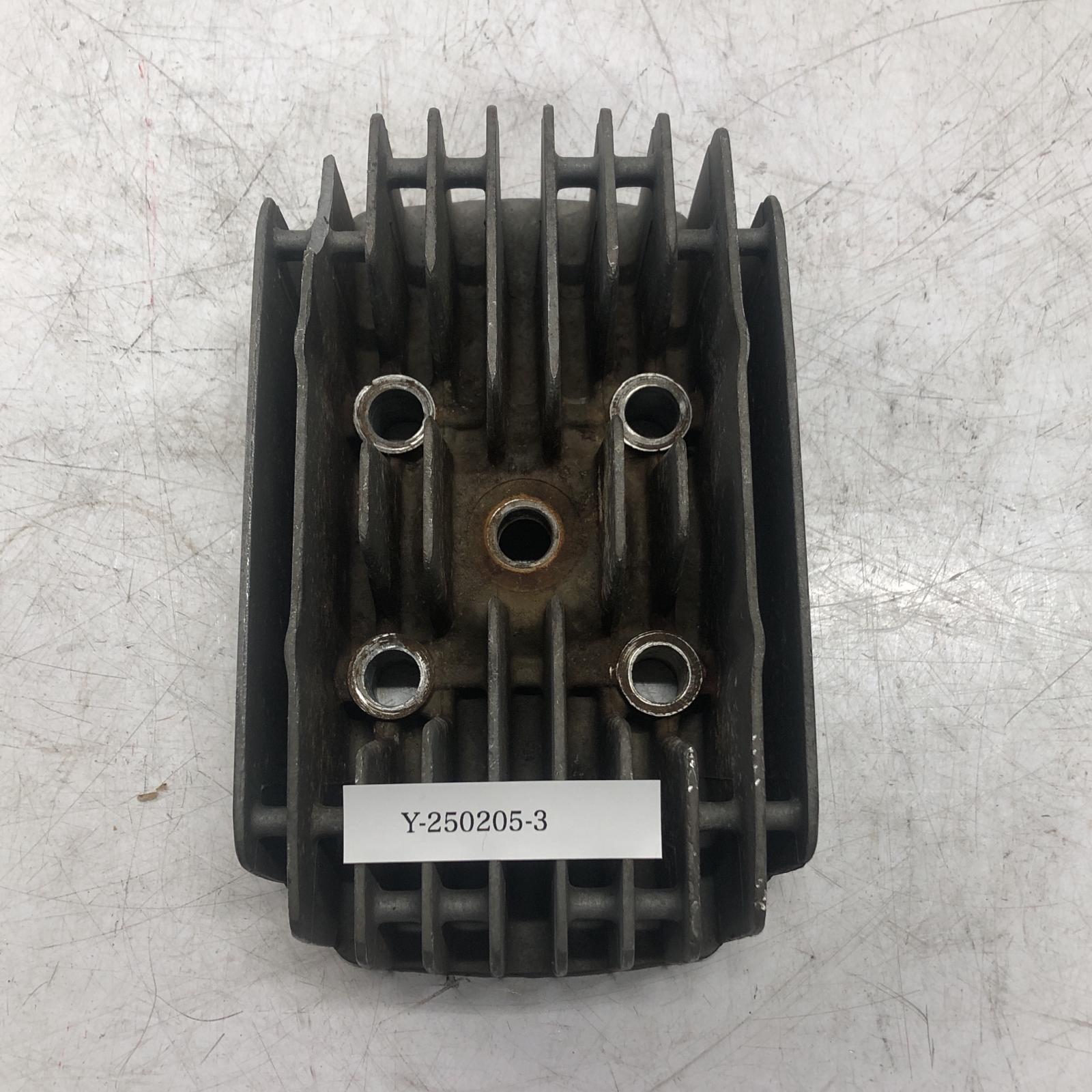 KAWASAKI 500SS シリンダーヘッド　2 カワサキ