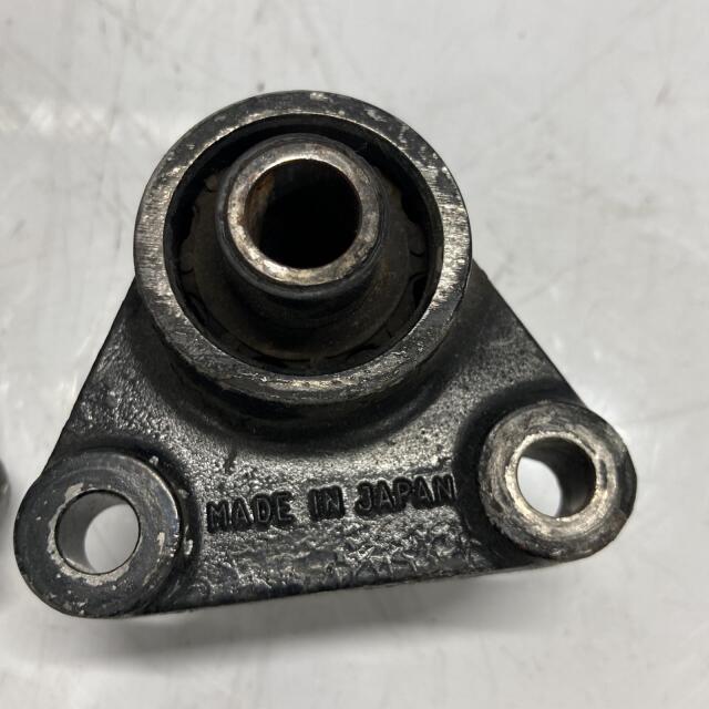 KAWASAKI ゼファー400 エンジンマウント カワサキ