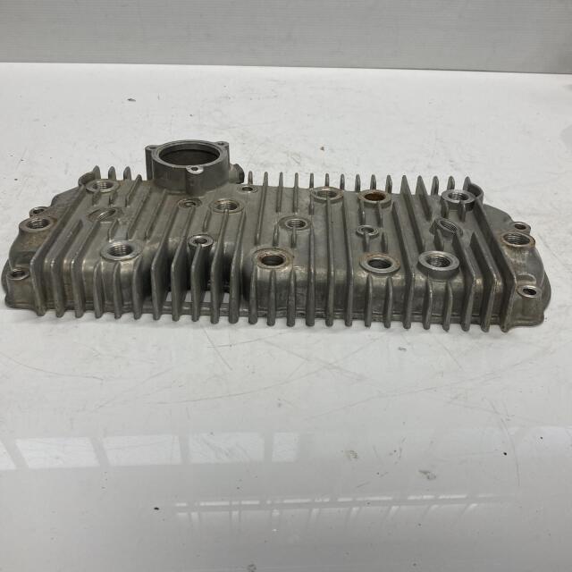 SUZUKI GT750 シリンダーヘッド スズキ