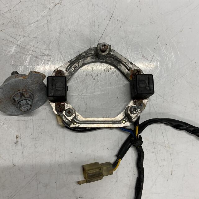 KAWASAKI GPZ750F コイルパルス、ローターパルスコイル カワサキ