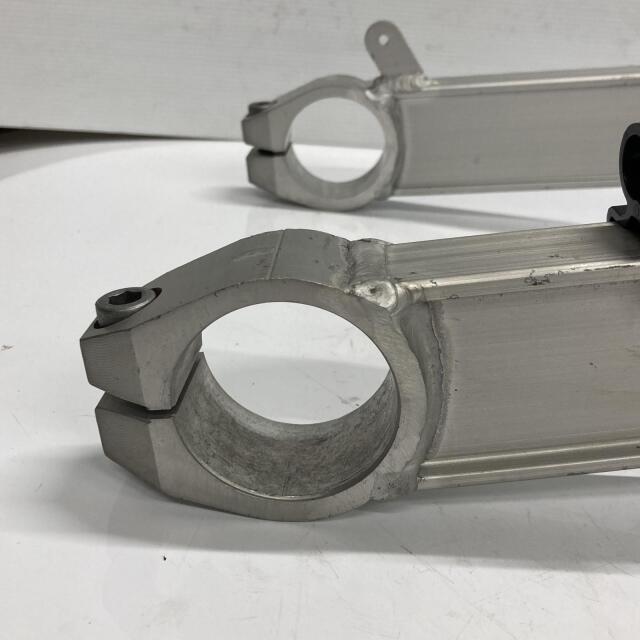 KAWASAKI GPZ750F スイングアーム カワサキ