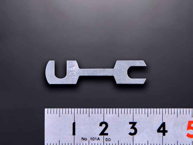 メインヒューズ　30A