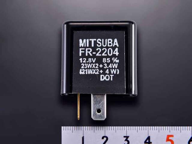 ウィンカーリレー