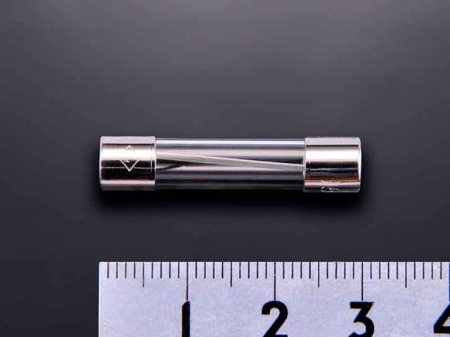 管ヒューズ　15A