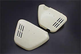 ■CB750K0 サイドカバー