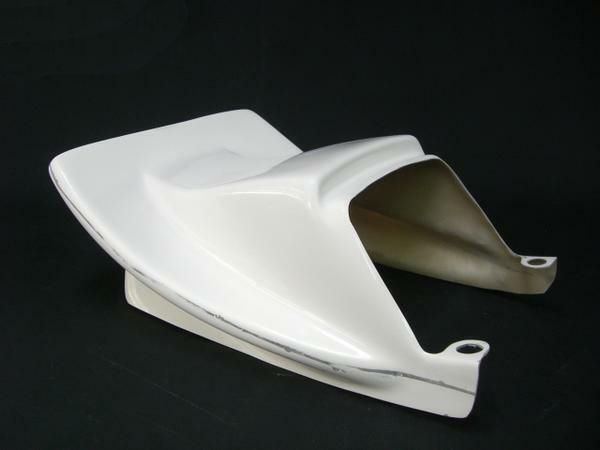 Ｚ４００ＦＸ　テールカウル