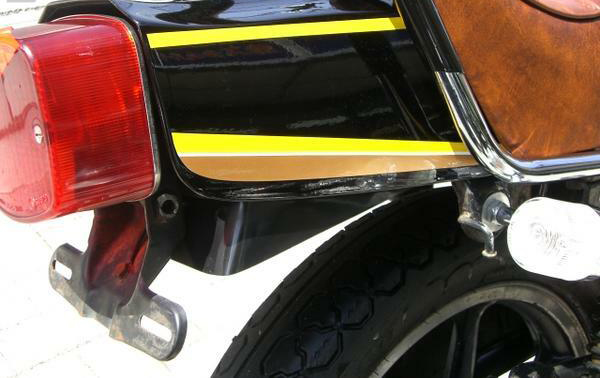 Z400FX FRP製 フェンダーレスキット