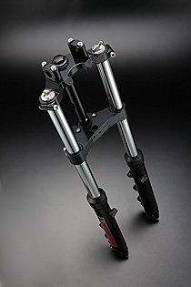 KYB38Rフロントフォーク＆トリプルクランプASSY (Z1/Z2・ブラック）