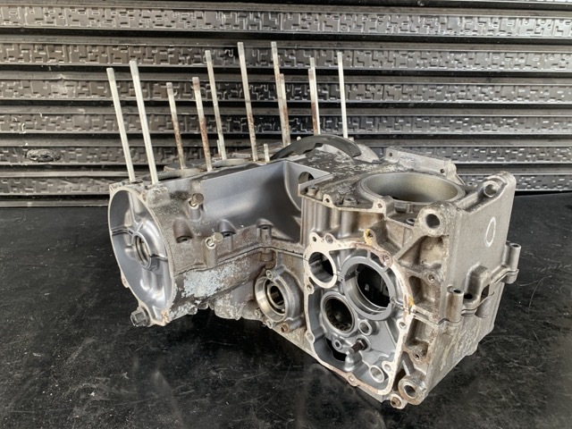 KAWASAKI ゼファー400 クランクケース、ボルト set