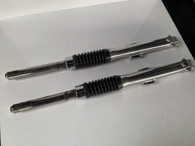 SUZUKI GT550  フロントフォーク 左右