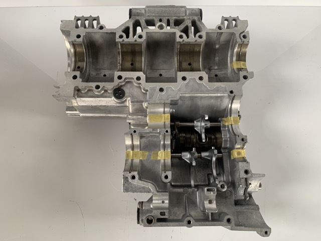 SUZUKI GT550 クランクケース スズキ SUZUKI GT550 クランクケース