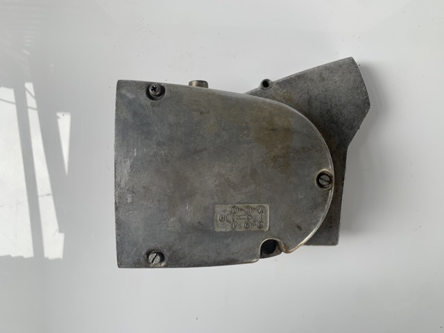 SUZUKI GT380  スプロケットカバー