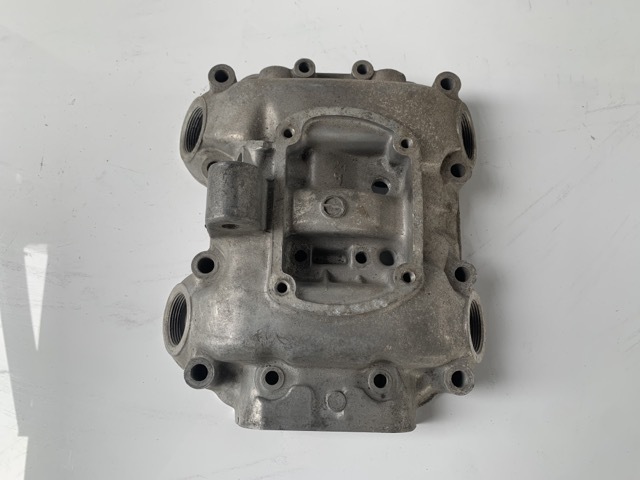 HONDA CL360 シリンダーヘッドカバー ホンダ [A-231004-19-11-CL_RD] HONDA CL360 シリンダーヘッドカバー