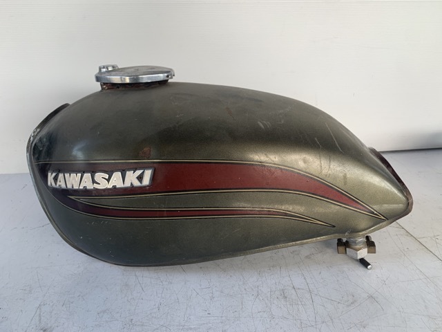 KAWASAKI KZ1000LTD タンク