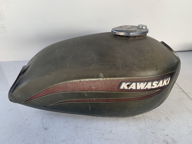 KAWASAKI KZ1000LTD タンク