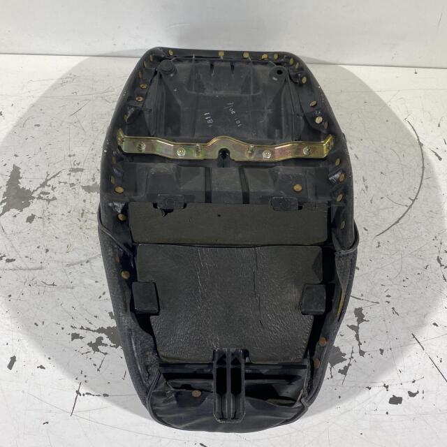 KAWASAKI ゼファーx シート カワサキ