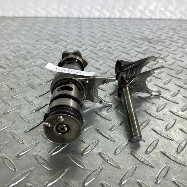 KAWASAKI KZ650 シフトドラム カワサキ