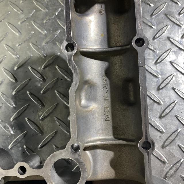 KAWASAKI ゼファー750 シリンダーヘッドカバー カワサキ