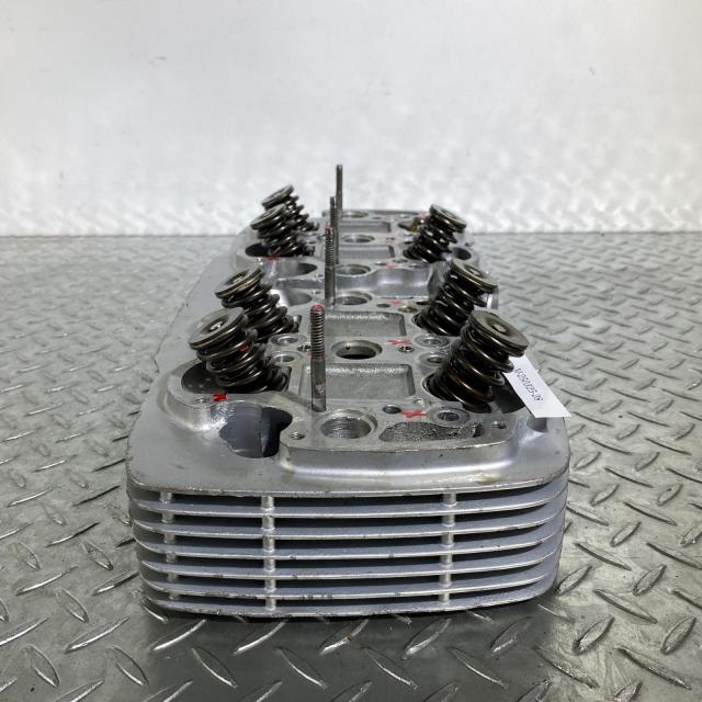 HONDA CB750FOUR シリンダーヘッド ホンダ