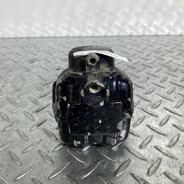 KAWASAKI KH250 フロントキャリパー カワサキ