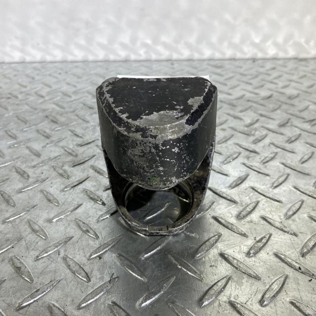 SUZUKI GS400 フロントキャリパー 左 スズキ