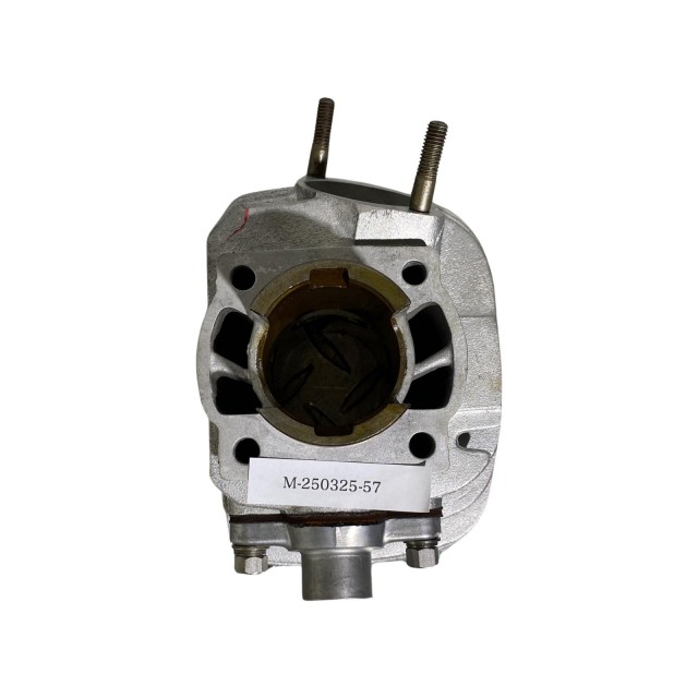 KAWASAKI KH250 シリンダー 3番 カワサキ [M-250325-57] KAWASAKI KH250 シリンダー 3番 カワサキ