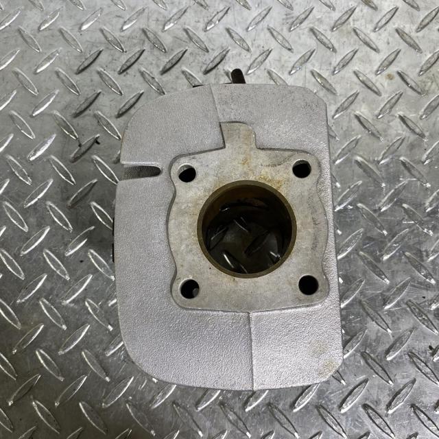 KAWASAKI KH250 シリンダー 3番 カワサキ [M-250325-57] KAWASAKI KH250 シリンダー 3番 カワサキ