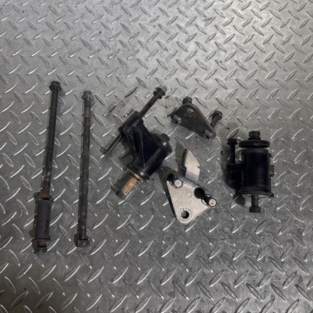 KAWASAKI Z750GP エンジンマウントボルト セット カワサキ