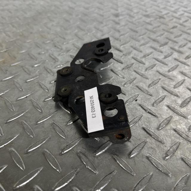 CBX400F 純正　メーターステー CBX400F/CBX550F メーターステー(M-250402-13)