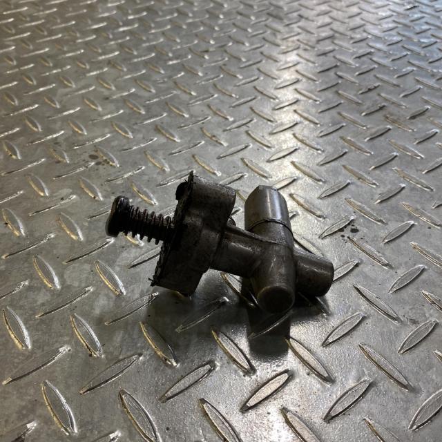 KAWASAKI Z750GP カムチェーンテンショナー カワサキ [M-250408-47] KAWASAKI Z750GP カムチェーンテンショナー カワサキ