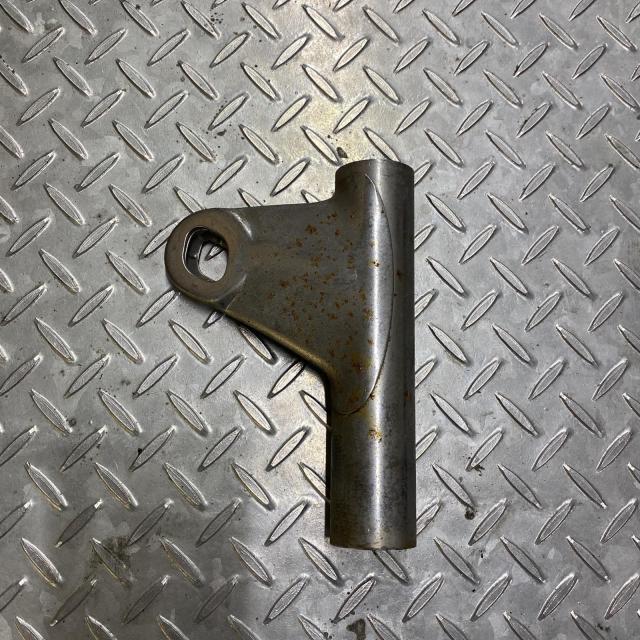 KAWASAKI Z1/KZ900/KZ1000 ライトステー 右 カワサキ