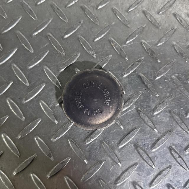 KAWASAKI Z1 フロントマスターシリンダー キャップ カワサキ