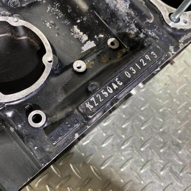 KAWASAKI Z250FT クランクケース カワサキ