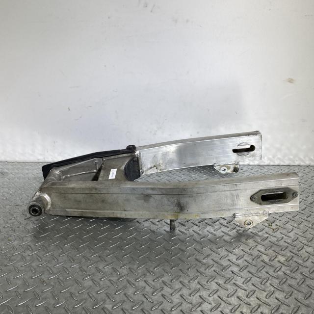 HONDA CB400SF スイングアーム ホンダ [M-250423-57] HONDA CB400SF スイングアーム ホンダ