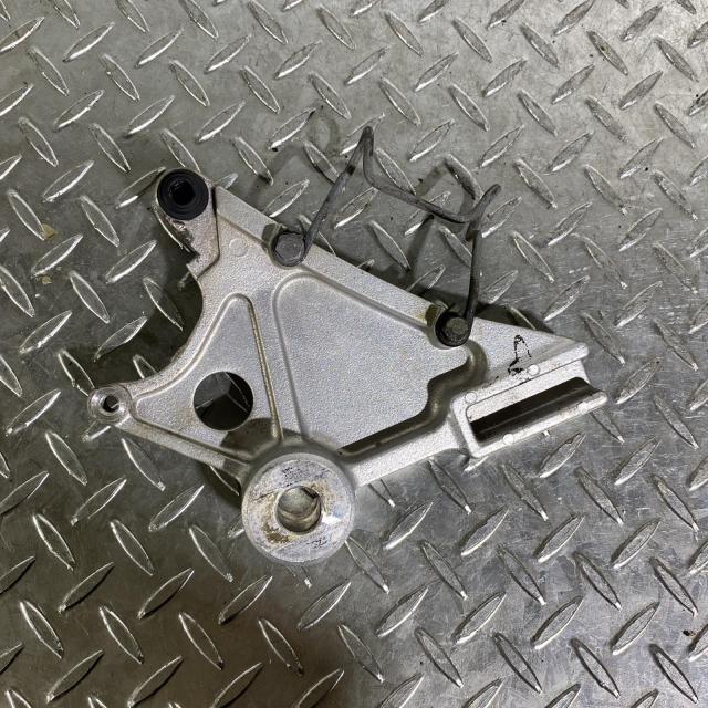 HONDA CB400SF リアキャリパー ホンダ [M-250423-1] HONDA CB400SF リアキャリパー ホンダ [M-250423-1] 【公式通販】