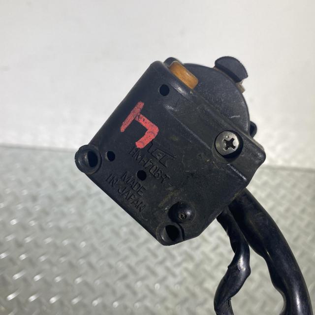 HONDA CB750F ハンドルスイッチボックス 左 ホンダ [M-250502-1] HONDA CB750F ハンドルスイッチボックス 左 ホンダ