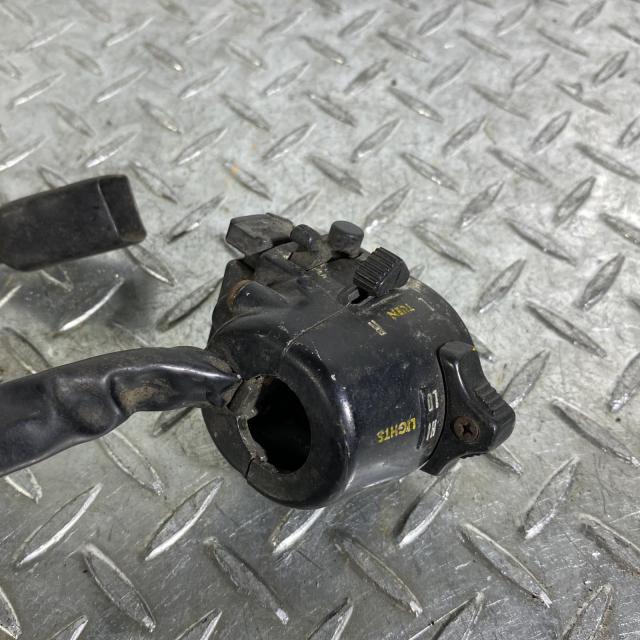 KAWASAKI Z400FX/Z400J/Z550FX ハンドルスイッチボックス 左 カワサキ